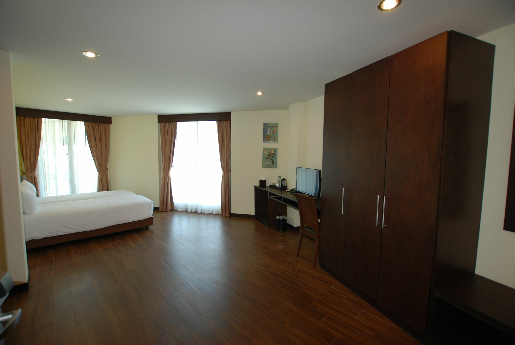 Paksaa Boutique Hotel Patong Exterior foto